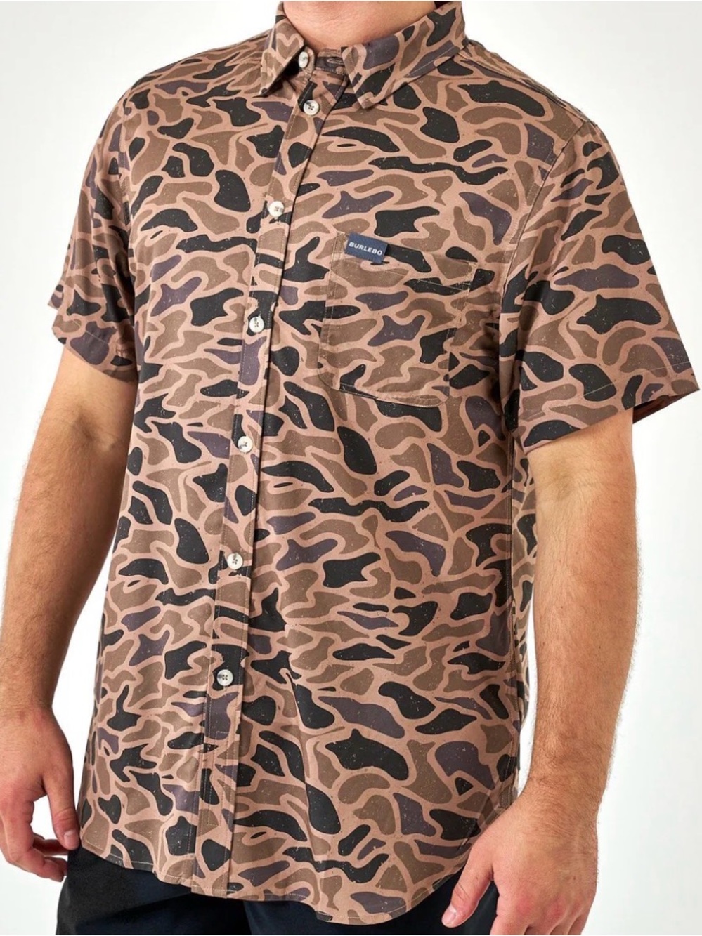 NWT Men’s BURLEBO Brown and Black Camo Short Sleeve Button-Up Shirt Size M